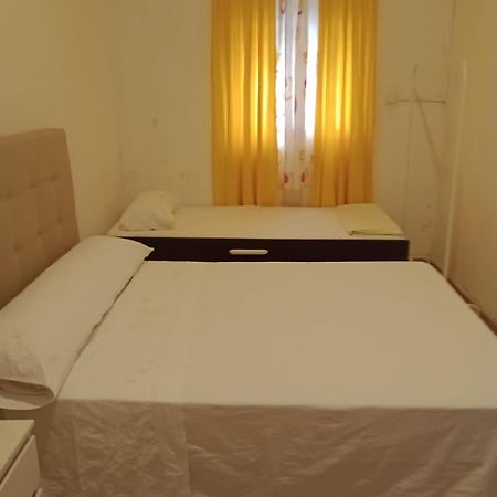 Aurora Room With Private Bathroom Alicante Exterior photo