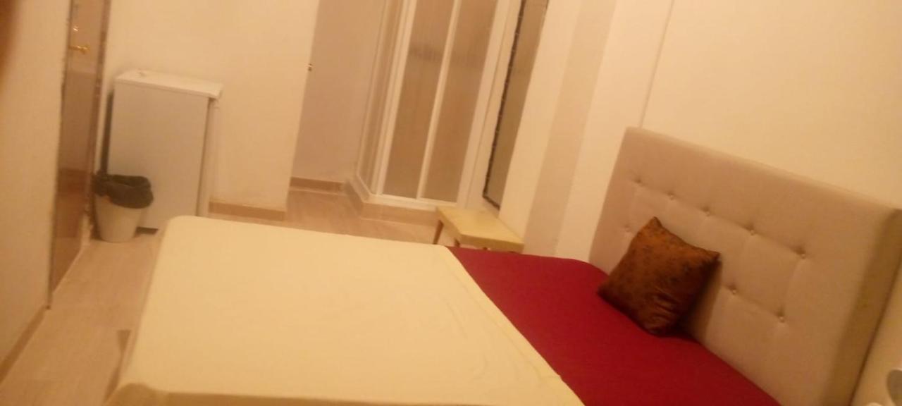 Aurora Room With Private Bathroom Alicante Exterior photo