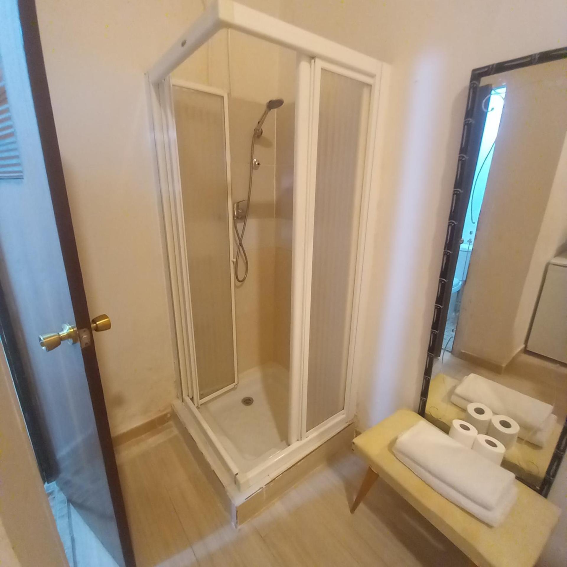 Aurora Room With Private Bathroom Alicante Exterior photo